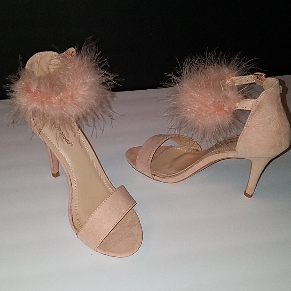 Shoe